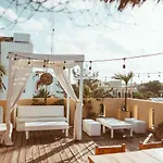 Tequilita Hostel & Suites